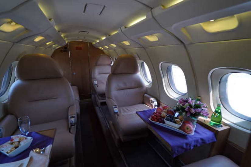 бизнес джет Beechcraft Hawker 700